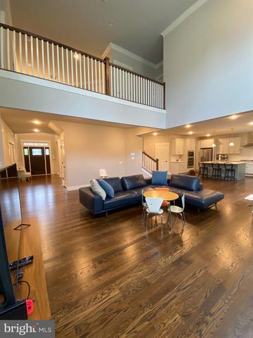 2233 N UNDERWOOD ST, Falls Church, VA 22043