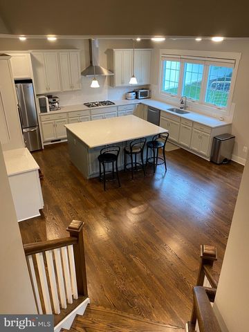 2233 N UNDERWOOD ST, Falls Church, VA 22043