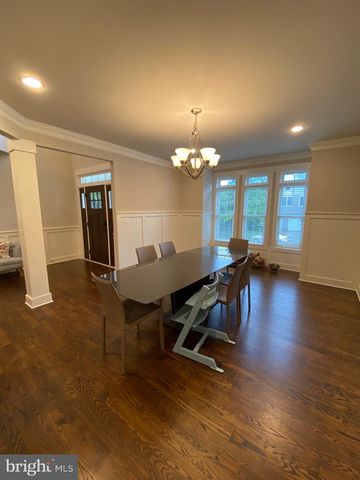 2233 N UNDERWOOD ST, Falls Church, VA 22043
