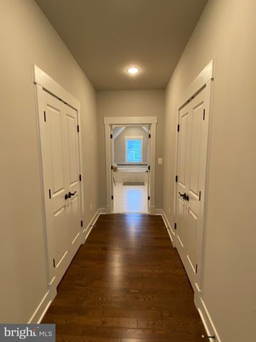 2233 N UNDERWOOD ST, Falls Church, VA 22043