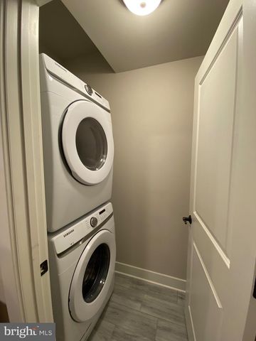 2233 N UNDERWOOD ST, Falls Church, VA 22043