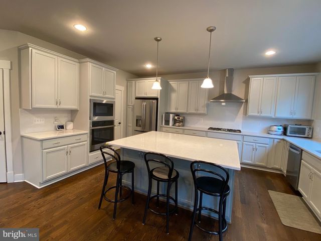2233 N UNDERWOOD ST, Falls Church, VA 22043