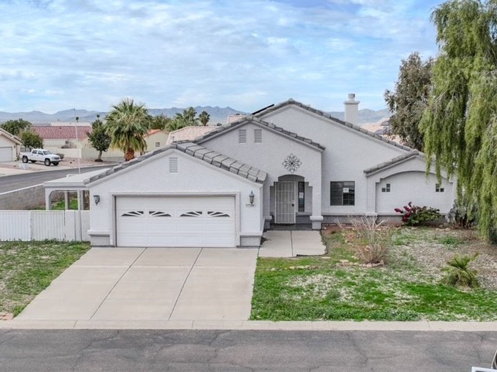 7733 S Valley Parkway Court, Mohave Valley, AZ 86440