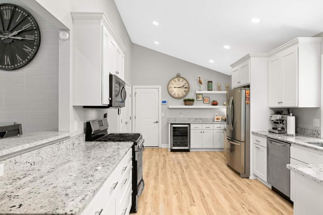 230 Maple Island Road, Burnsville, MN 55306