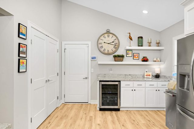 230 Maple Island Road, Burnsville, MN 55306