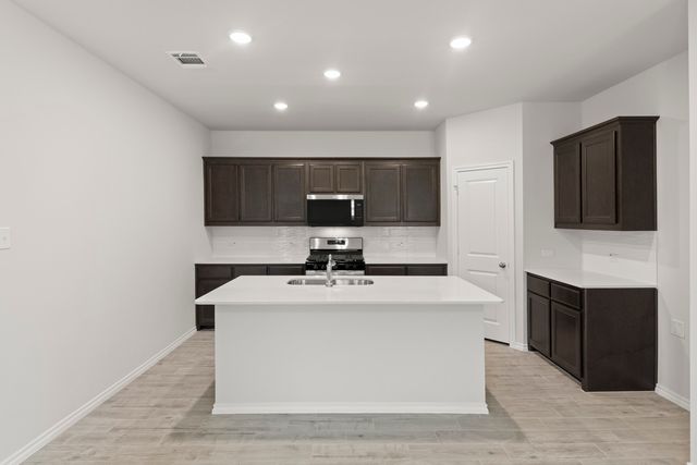 2521 McNally Drive, Mesquite, TX 75149