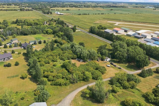 2010 County Road Cc, New Richmond, WI 54017