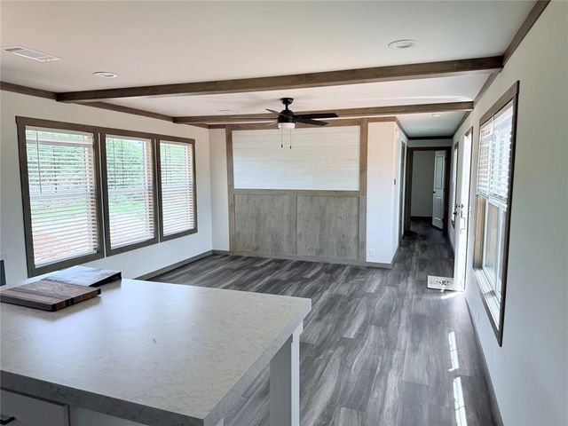 32284 Hwy 59B Highway, Macomb, OK 74852