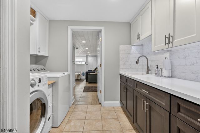 19 Springbrook Rd, Livingston Twp., NJ 07039