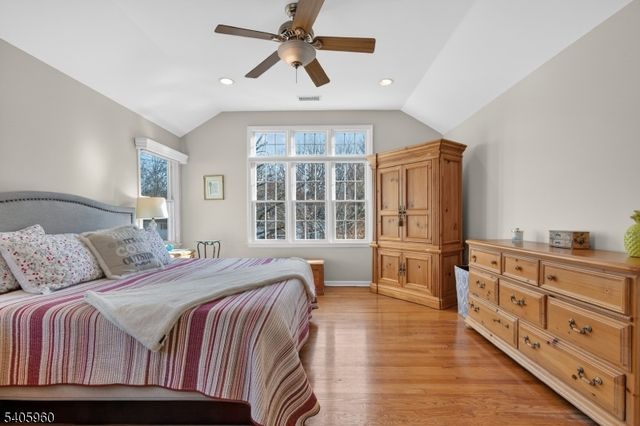 19 Springbrook Rd, Livingston Twp., NJ 07039