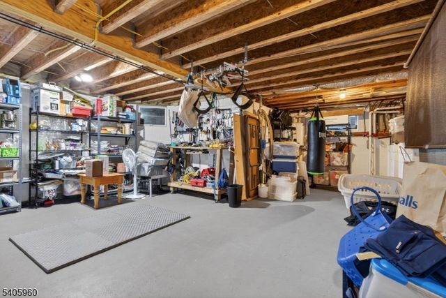 19 Springbrook Rd, Livingston Twp., NJ 07039