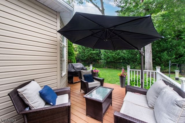 19 Springbrook Rd, Livingston Twp., NJ 07039