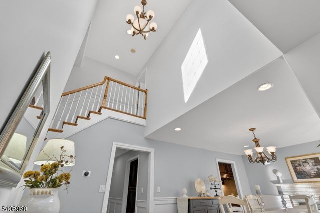 19 Springbrook Rd, Livingston Twp., NJ 07039