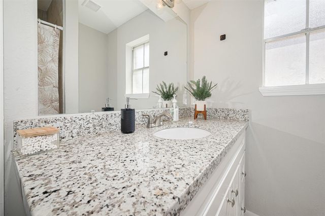 101 Wildrose Street, Baytown, TX 77520