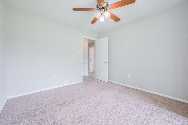 101 Wildrose Street, Baytown, TX 77520