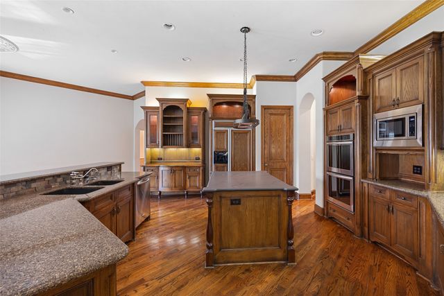 5004 Bridge Creek Drive, Plano, TX 75093