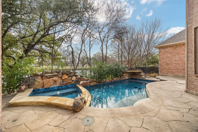 5004 Bridge Creek Drive, Plano, TX 75093