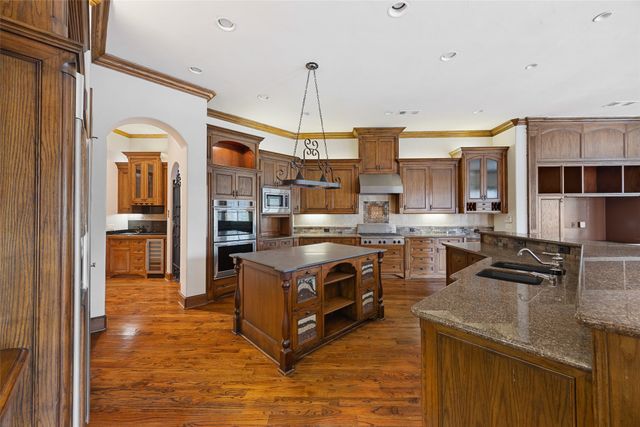 5004 Bridge Creek Drive, Plano, TX 75093