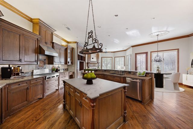 5004 Bridge Creek Drive, Plano, TX 75093