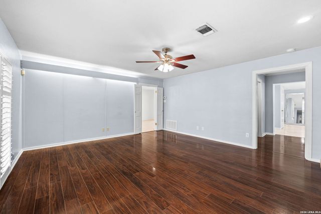 2106 E Lawndale, San Antonio, TX 78209