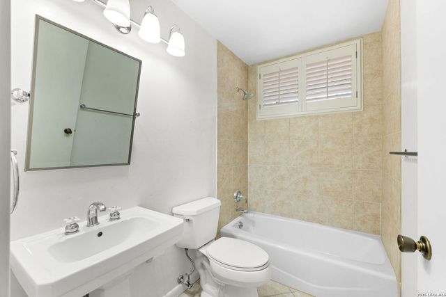 2106 E Lawndale, San Antonio, TX 78209