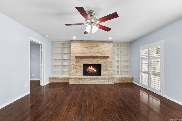 2106 E Lawndale, San Antonio, TX 78209