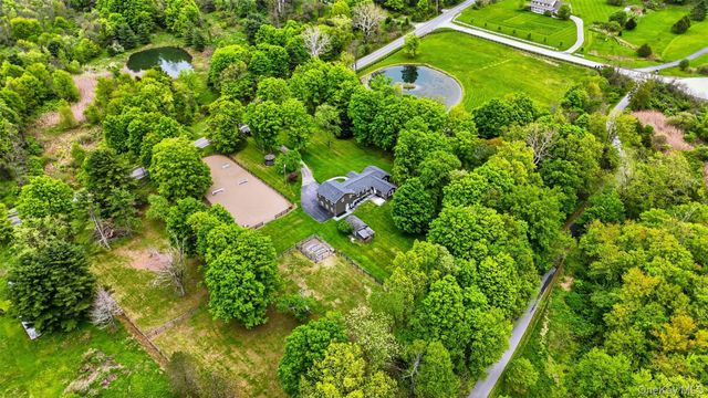 308 Hollow Road, Staatsburg, NY 12580