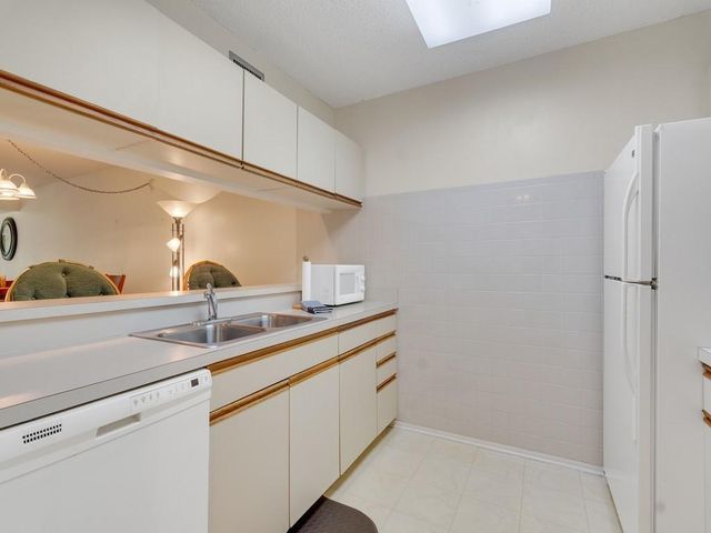 27 Plantation Drive 202, Vero Beach, FL 32966