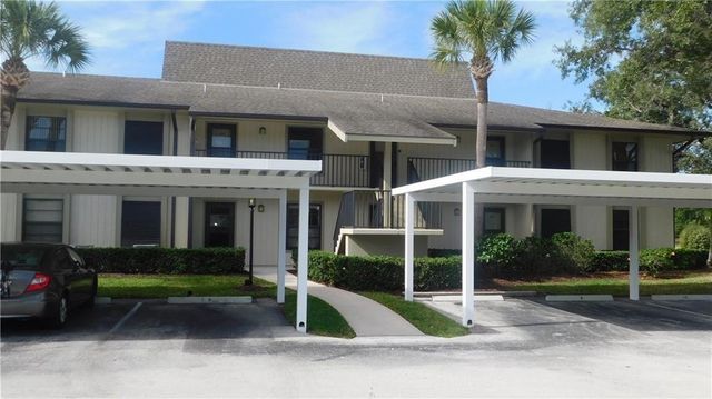 27 Plantation Drive 202, Vero Beach, FL 32966