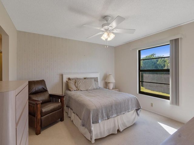 27 Plantation Drive 202, Vero Beach, FL 32966