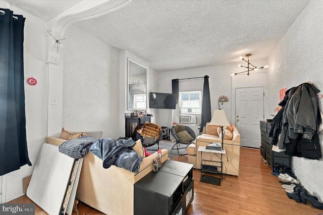 1816 N GRATZ ST, Philadelphia, PA 19121