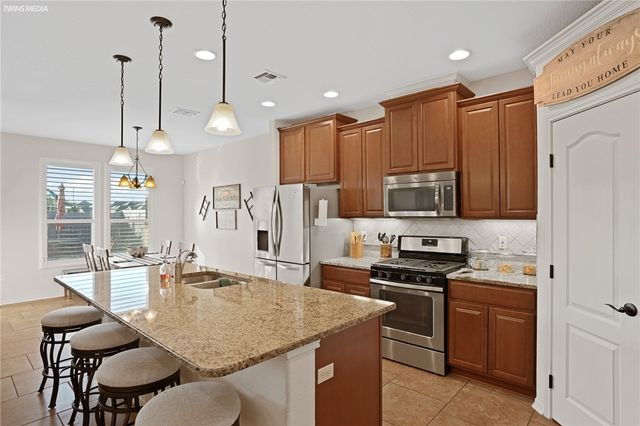2513 Las Estrellas St, Corpus Christi, TX 78414