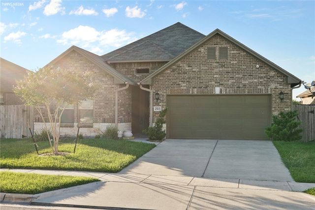 2513 Las Estrellas St, Corpus Christi, TX 78414