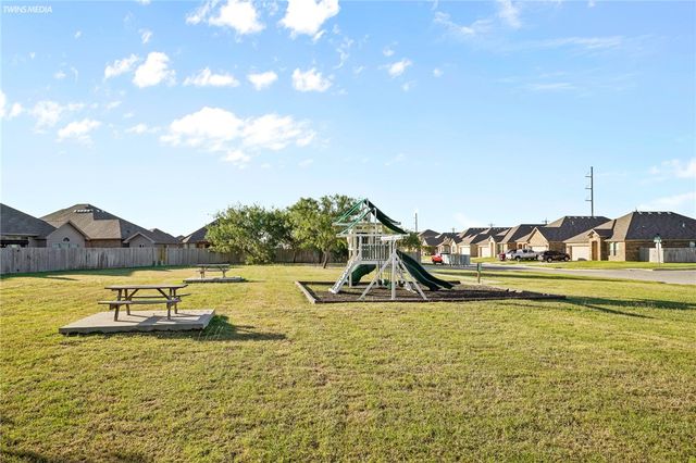 2513 Las Estrellas St, Corpus Christi, TX 78414