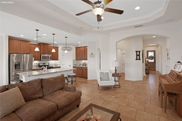 2513 Las Estrellas St, Corpus Christi, TX 78414