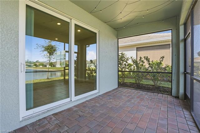 1040 Tranquil Brook DR, Naples, FL 34114