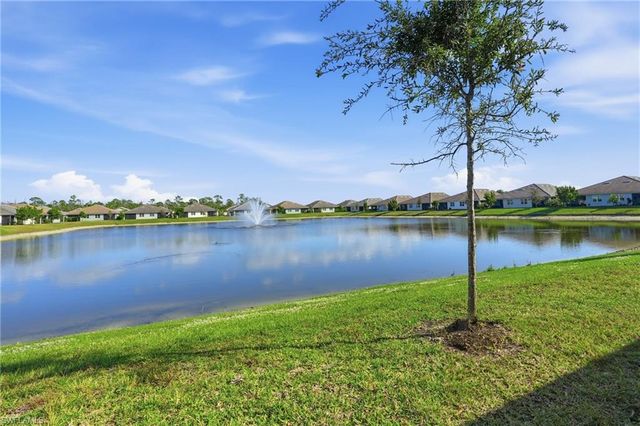 1040 Tranquil Brook DR, Naples, FL 34114