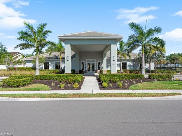 1040 Tranquil Brook DR, Naples, FL 34114