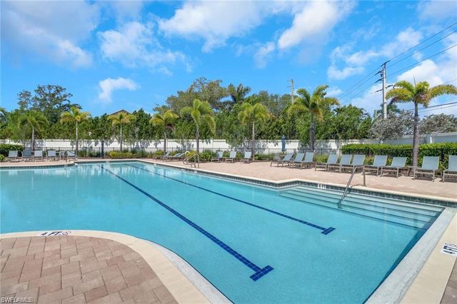 1040 Tranquil Brook DR, Naples, FL 34114