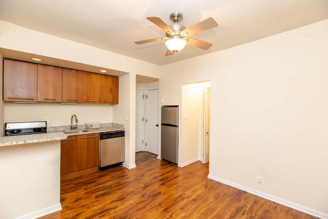 1430 N Dearborn Street 103, Chicago, IL 60610