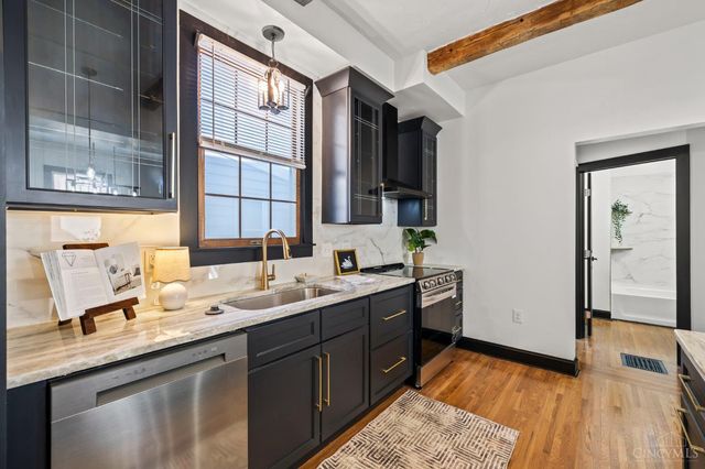 2736 ATLANTIC, Cincinnati, OH 45209