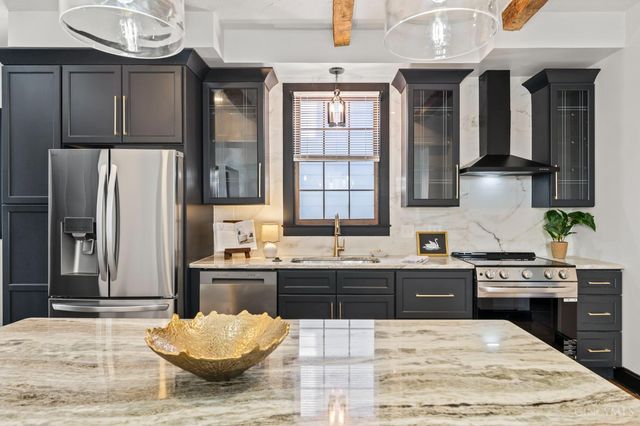 2736 ATLANTIC, Cincinnati, OH 45209