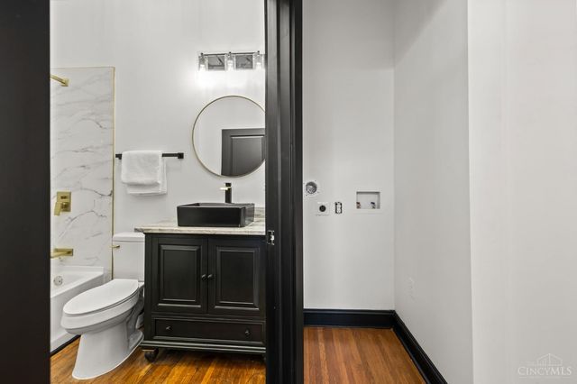 2736 ATLANTIC, Cincinnati, OH 45209