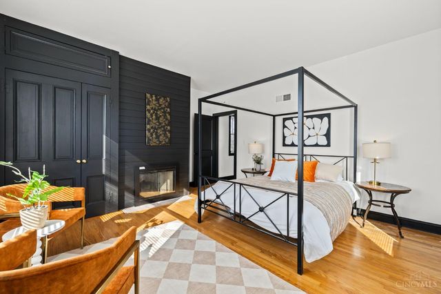 2736 ATLANTIC, Cincinnati, OH 45209