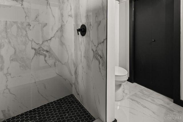 2736 ATLANTIC, Cincinnati, OH 45209