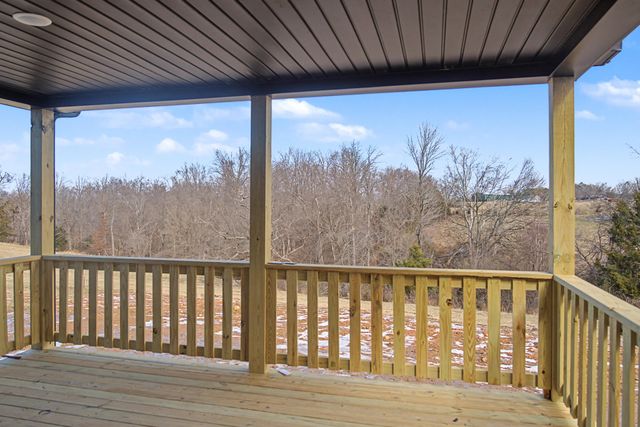 340 Hawkins Rd, Westmoreland, TN 37186