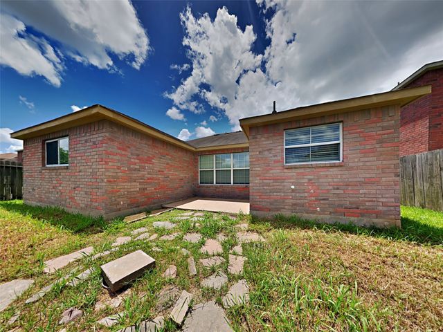 5513 Marina Drive, Denton, TX 76208