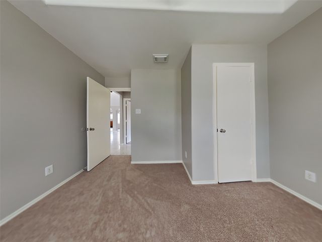 5513 Marina Drive, Denton, TX 76208