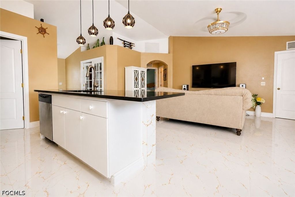Image 12 of property listing at 507 Diplomat PKWY E, Cape Coral, FL 33909