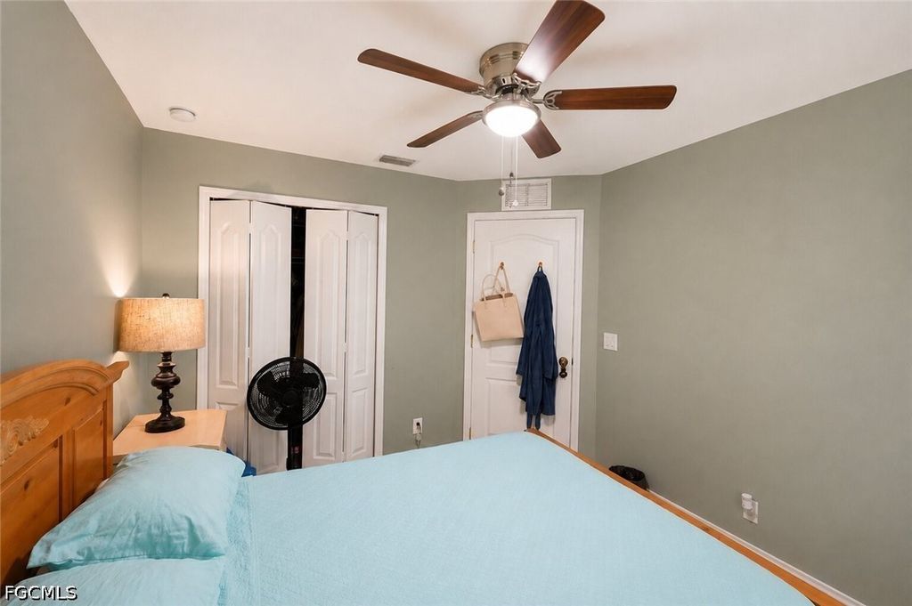 Image 15 of property listing at 507 Diplomat PKWY E, Cape Coral, FL 33909